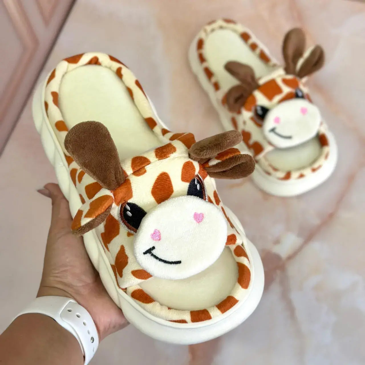 ( Spacebuyer)™ -Sandalia Peluche Importada :  Suavidad y Comodidad Inigualable