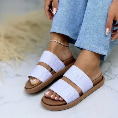 ( floz )™ -Sandalia Canoa Fendi : Estilo y Elegancia en Cada Paso