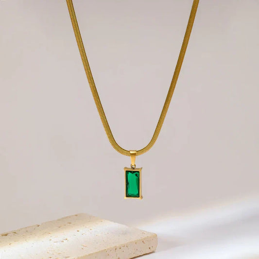 ( floz )™ -Collar Color Oro Con Cristal Jade : Elegancia y Sofisticación en Cada Detalle